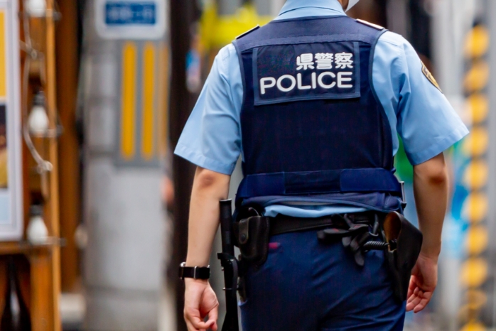 『退職代行モームリ弁護士法違反で逮捕?弁護士に紹介?』について